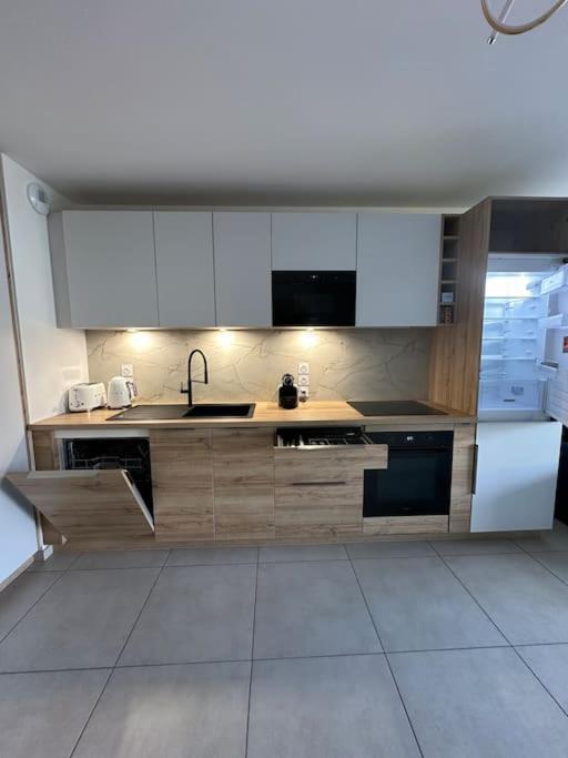 Royal Park Lake View Apartment Évian-les-Bains Esterno foto